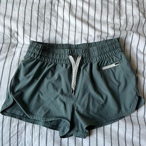 Vuori clementine short in KELP.